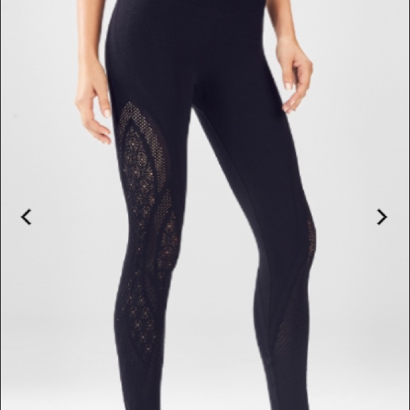 Fabletics Pants - Fabletics Mid-Rise SculptKnit Openwork Legging szM
